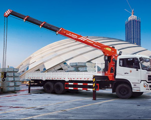 直臂隨車(chē)吊